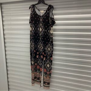 Derek Heart Black and Pink Floral Top